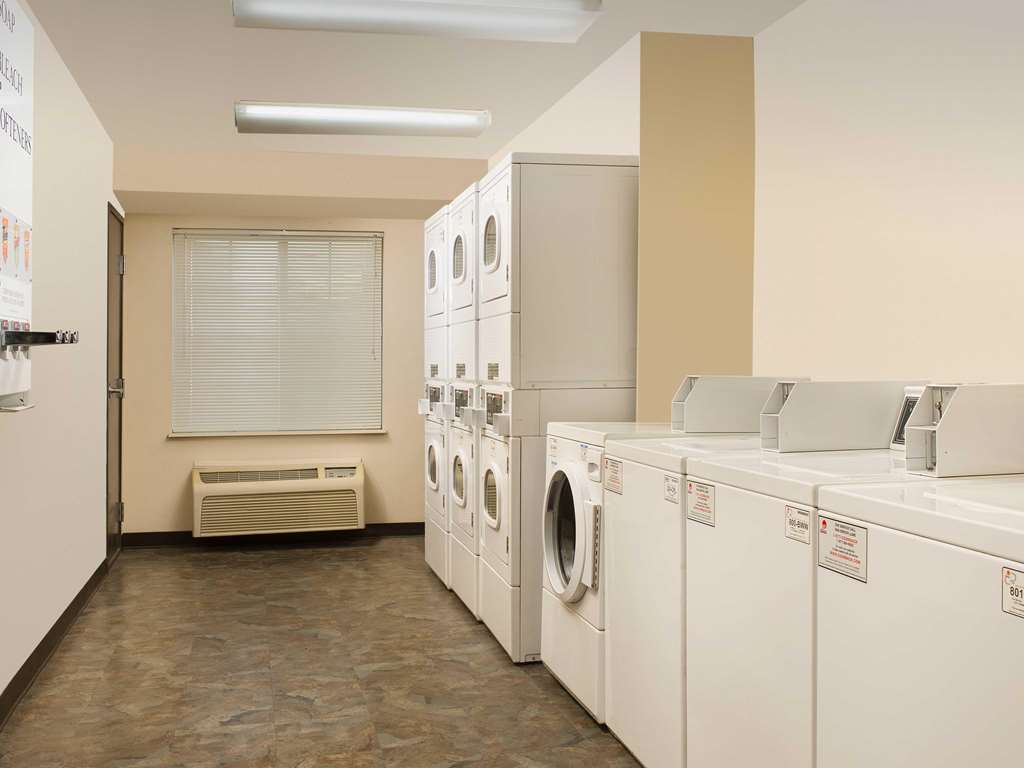 Woodspring Suites Champaign Near University Facilități foto